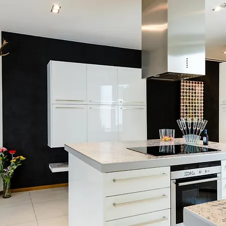 アパート Welcome Place D'armes I