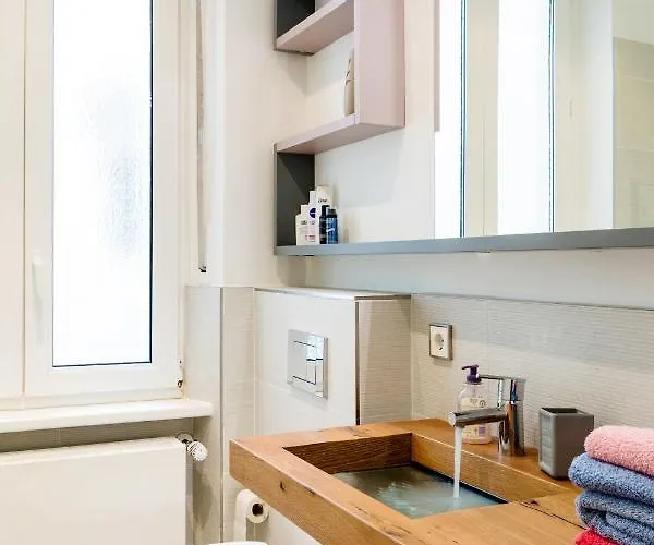 Welcome Place D'armes I *